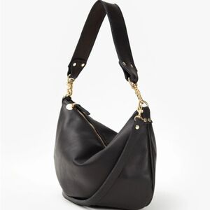 Clare V Moyen bag black
